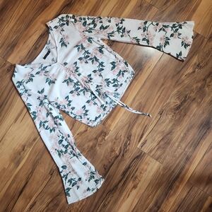 Cotton On Floral Long Bell Sleeve Scrunch Front Top Size XS
